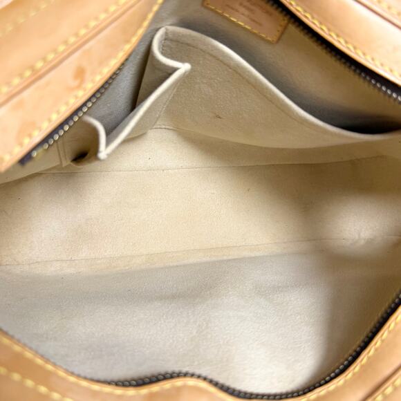 Louis Vuitton Monogram Hudson GM - Picture 10 of 15